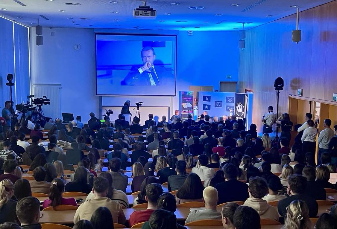 POGOVOR Z ALEKSANDROM ČEFERINOM